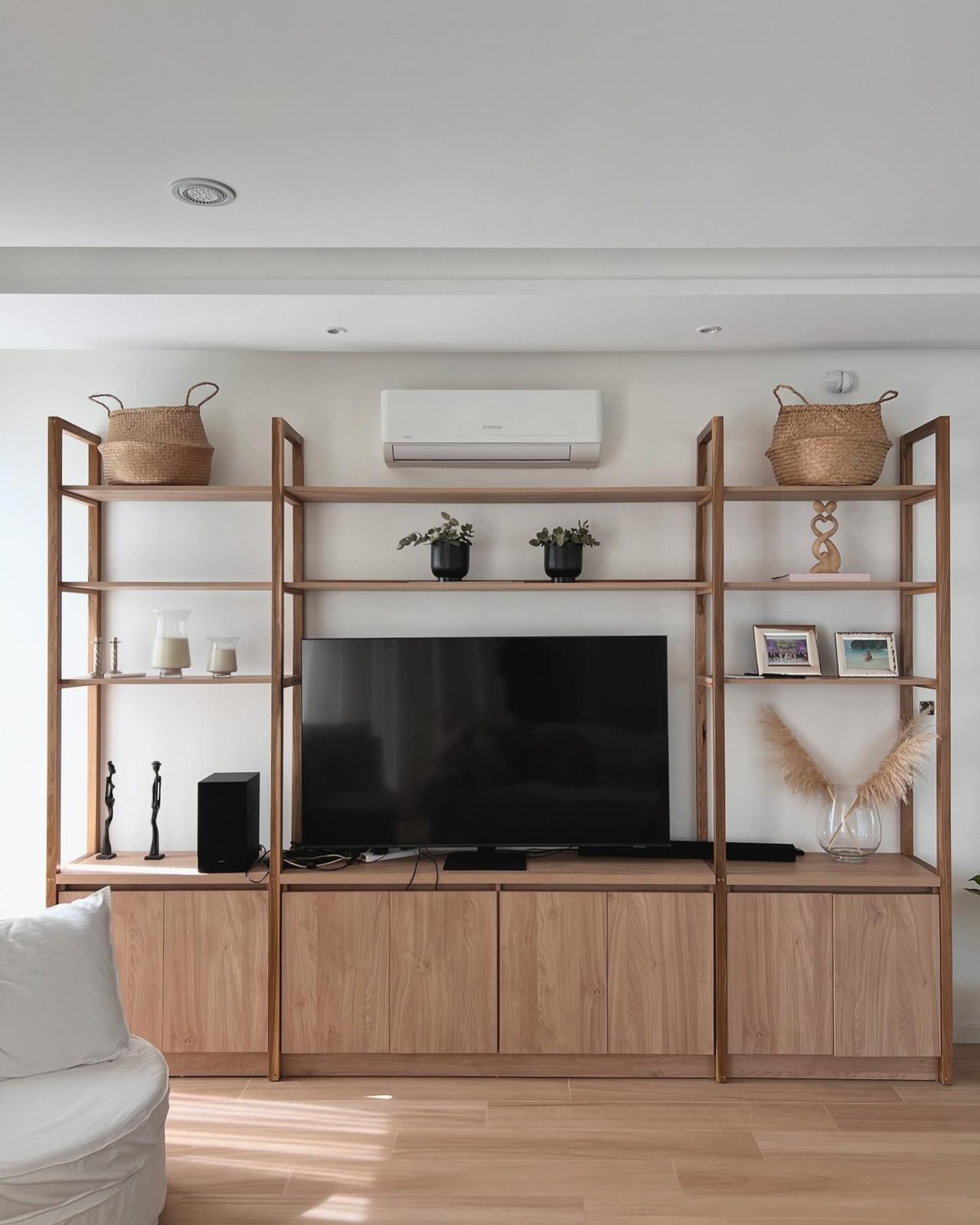 Mueble TV . Ni más ni menos 🙌